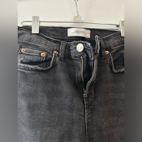 Zara Crop and Flare Jeans - Picture 5 of 7